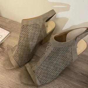 Just fab size 10 women,s ankle bootie with Velcro around the ankles